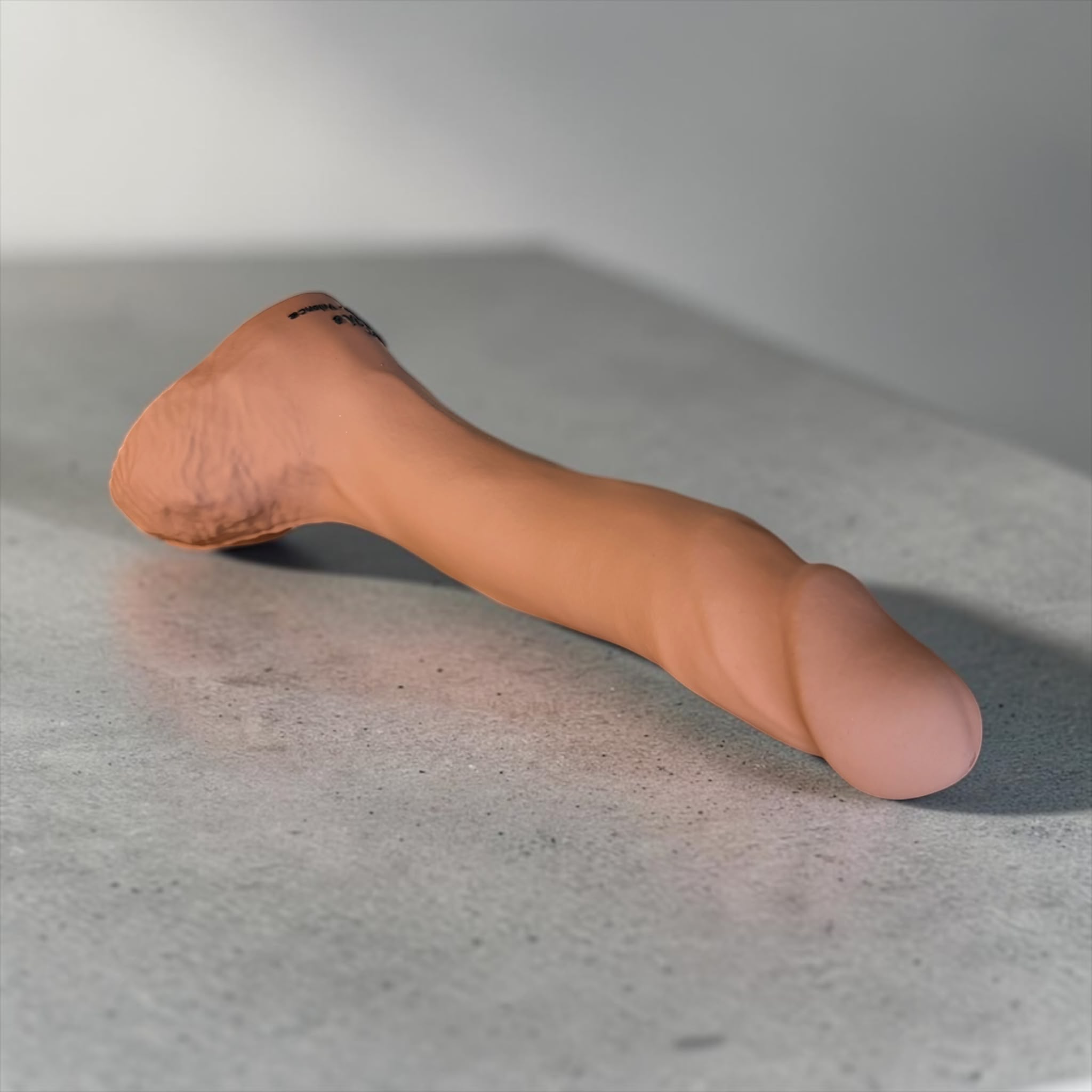 Gode_realiste_Alex_chair
