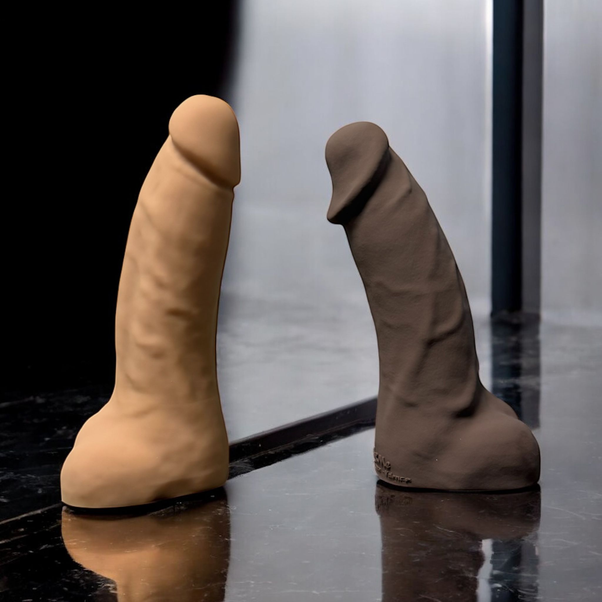 Gode Classics en silicone couleur peau hâlée et ébène – You & Me FrenchToys