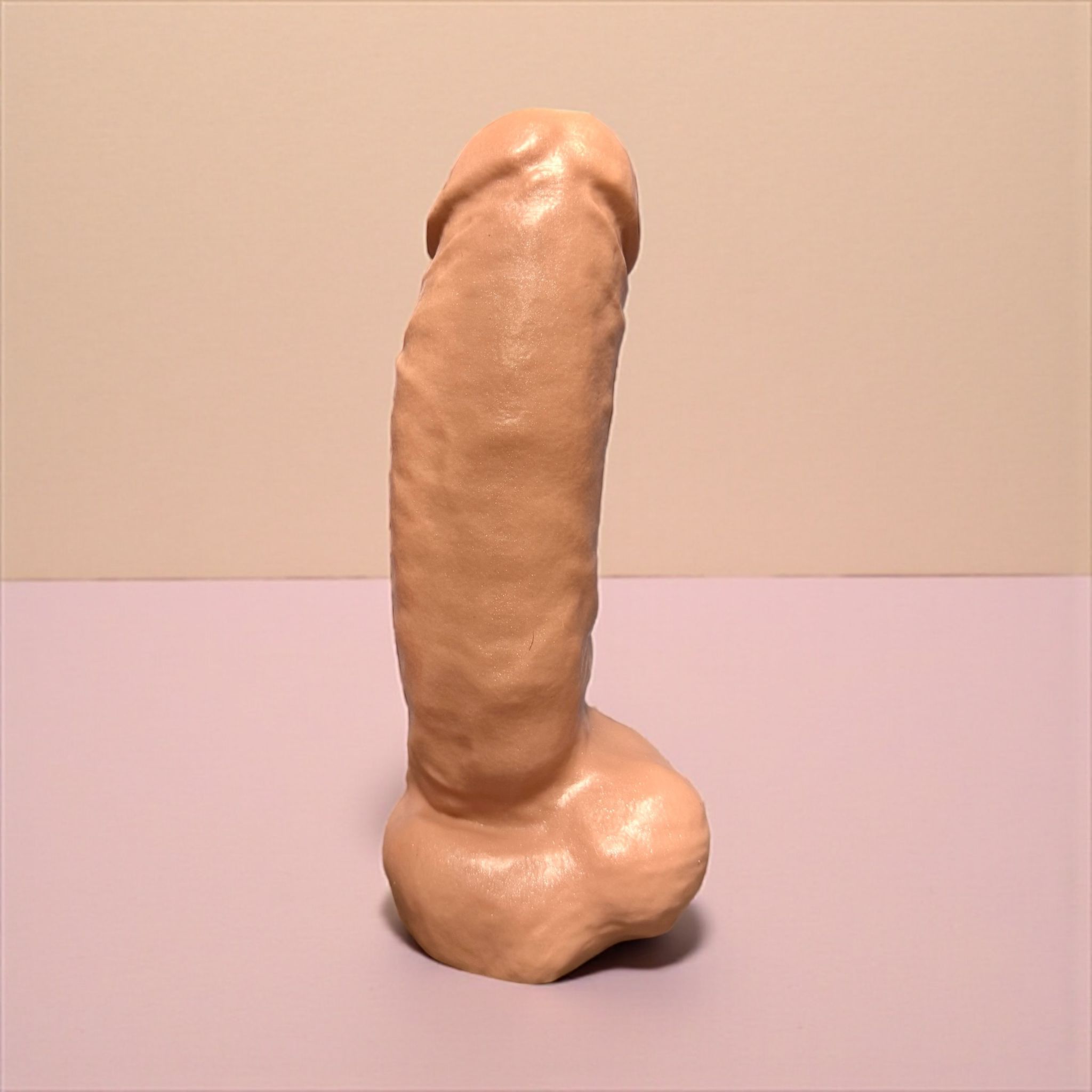 Gode London Boy en silicone couleur peau hâlée – You & Me FrenchToys